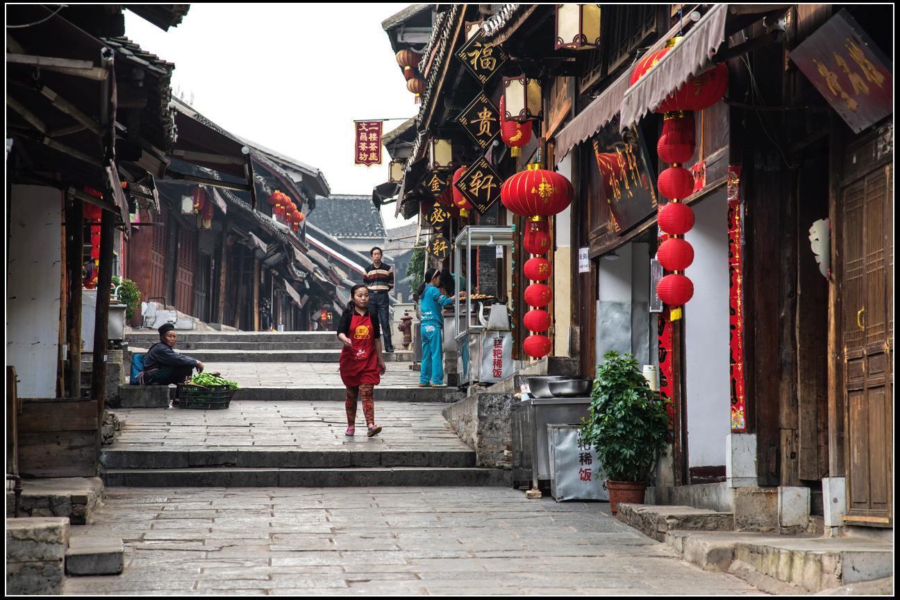中共东丽区纪委十二届四次全会召开